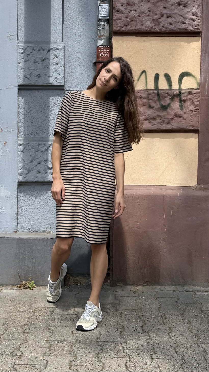TALVI Kleid beigebalu gesteift
